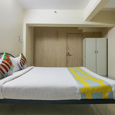 Flagship Cozy Stay Kharghar Koparpada Exterior photo