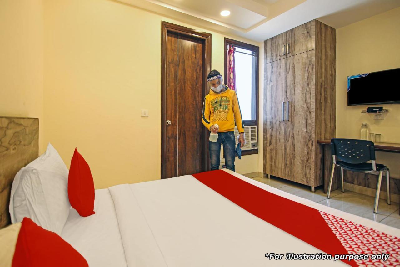 Flagship Cozy Stay Kharghar Koparpada Exterior photo